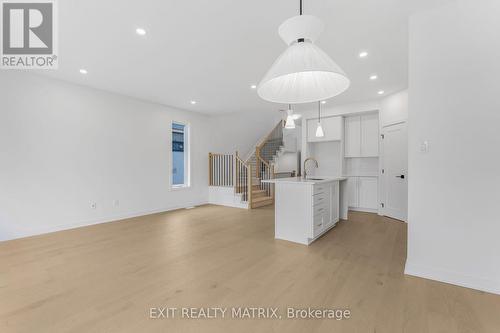 937 Cologne Street, Russell, ON - Indoor Photo Showing Other Room