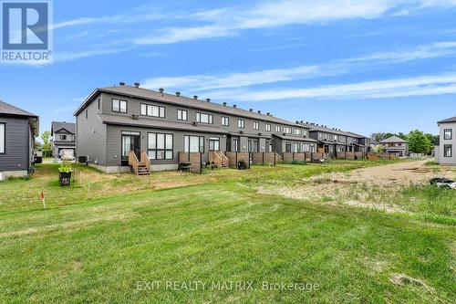 937 Cologne Street, Russell, ON - Outdoor