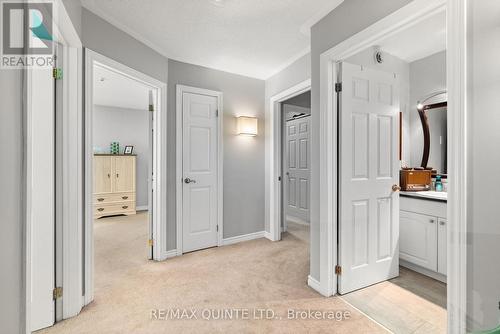 291 Colonial Drive, Quinte West (Murray Ward), ON - Indoor Photo Showing Other Room