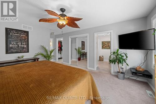 291 Colonial Drive, Quinte West (Murray Ward), ON - Indoor Photo Showing Bedroom