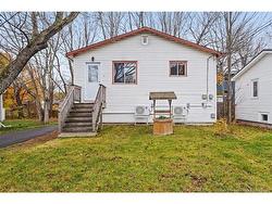 39 Murray AVE  Fredericton, NB E3A 3Y6
