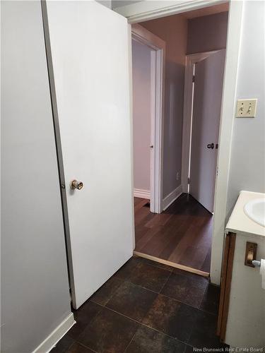 261-263 Lutz St, Moncton, NB - Indoor