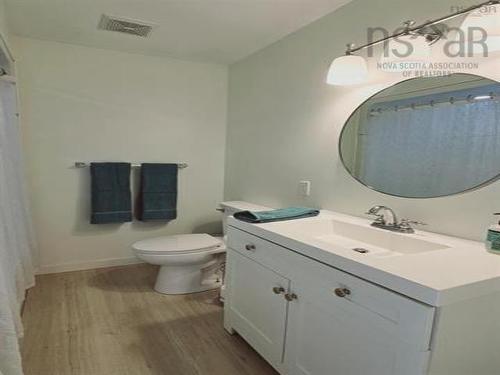 236 Canoe Lake Estates Road, East Quinan, NS 