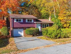 3 Birchview Drive  Halifax, NS B3P 1G3