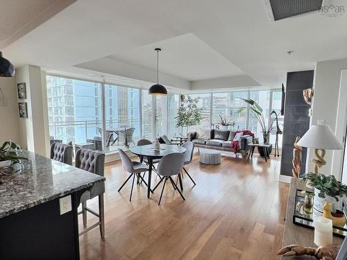 706 31 Kings Wharf Place, Dartmouth, NS 