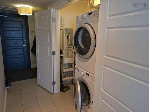 706 31 Kings Wharf Place, Dartmouth, NS 