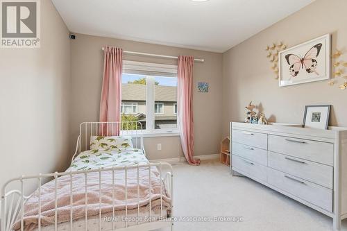 20 - 421 Kitty Murray Lane, Hamilton, ON - Indoor Photo Showing Bedroom