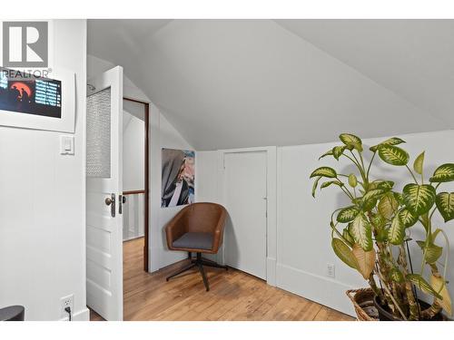 784 Lawrence Avenue, Kelowna, BC - Indoor Photo Showing Other Room