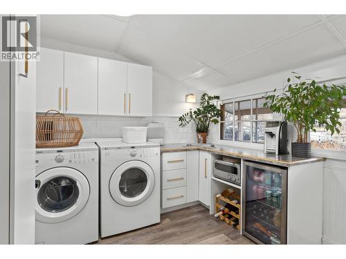 784 Lawrence Avenue, Kelowna, BC - Indoor Photo Showing Laundry Room