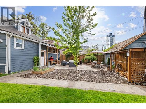 784 Lawrence Avenue, Kelowna, BC - Outdoor