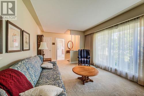 378 Stevenson Street N, Guelph, ON - Indoor Photo Showing Living Room