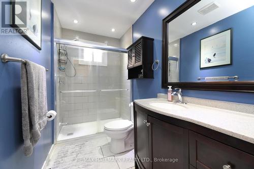 944 William Booth Crescent, Oshawa, ON - Indoor Photo Showing Bathroom