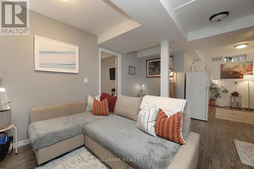 944 William Booth Crescent, Oshawa, ON - Indoor