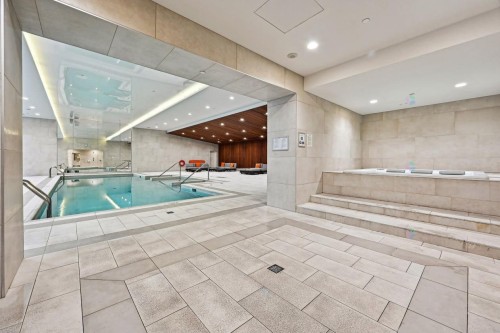 Piscine - 3803-1300 Boul. René-Lévesque O., Montréal (Ville-Marie), QC - Indoor Photo Showing Other Room With In Ground Pool