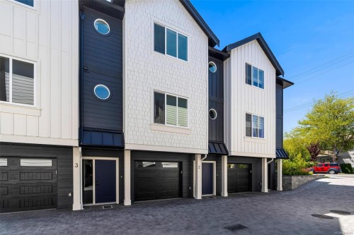 4-10145 Fifth St, Sidney, BC 