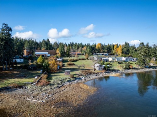 4976 David Rd, Royston, BC 