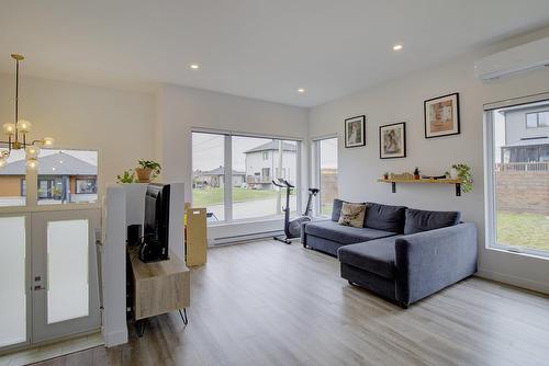 Salon - 1722 Rue Lacharité, Sherbrooke (Fleurimont), QC - Indoor Photo Showing Living Room