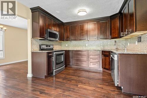 50 Lowry Place, Regina, SK - Indoor Photo Showing Kitchen