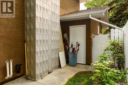 50 Lowry Place, Regina, SK - Outdoor With Exterior