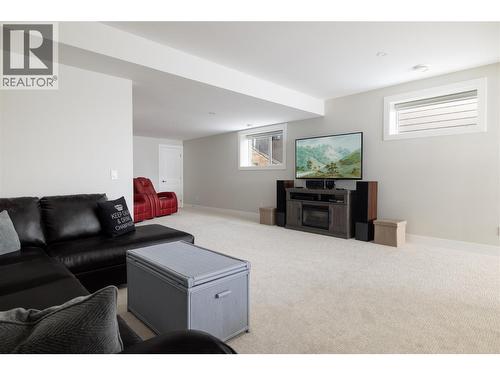 2363 Hawks Boulevard, West Kelowna, BC - Indoor