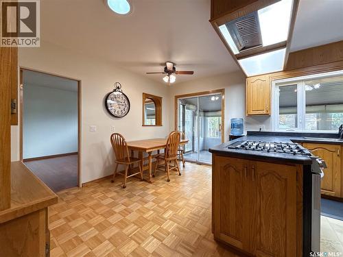 220 1St Street W, Ponteix, SK - Indoor