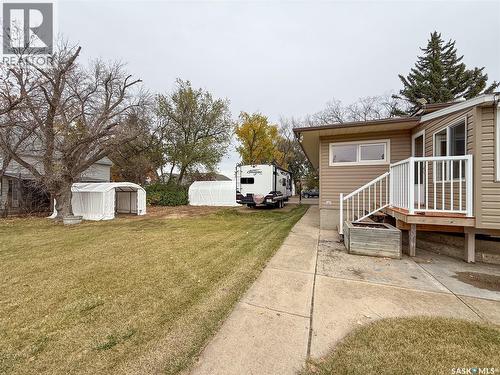 220 1St Street W, Ponteix, SK - Outdoor