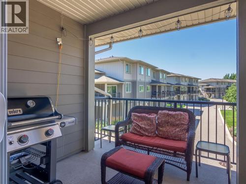 300 Drysdale Boulevard Unit# 17, Kelowna, BC - Outdoor With Exterior