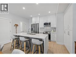 Island with Quart WaterFall Ends - 