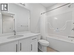 Main Bath - Clean, Functional - 