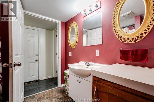 29338 Jane Road Unit# 52, Thamesville, ON - Indoor Photo Showing Bathroom