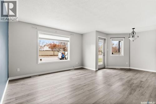 3918 7Th Avenue E, Regina, SK - Indoor