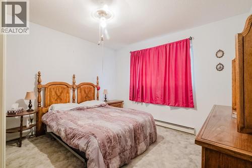 1055 Jasmine Road, Kelowna, BC - Indoor Photo Showing Bedroom