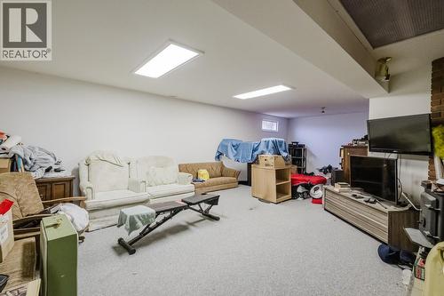 1055 Jasmine Road, Kelowna, BC - Indoor Photo Showing Other Room