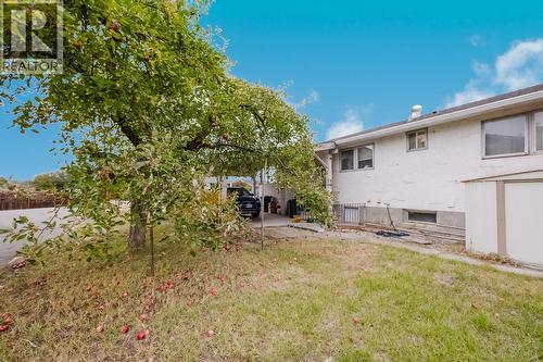 1055 Jasmine Road, Kelowna, BC - Outdoor