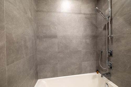 864 Antler Ridge Road, Windermere, BC - Indoor Photo Showing Bathroom