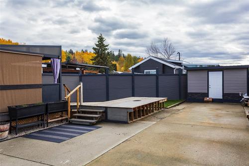 332-415 Commonwealth Road, Kelowna, BC - Outdoor