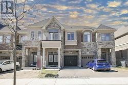 32 DALBEATTIE DRIVE  Brampton, ON L6Y 6H6