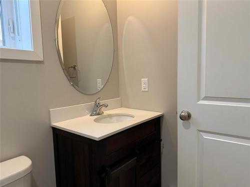 2 587 Tremblay Street, Winnipeg, MB - Indoor Photo Showing Bathroom