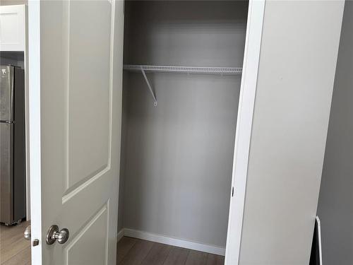 2 587 Tremblay Street, Winnipeg, MB - Indoor