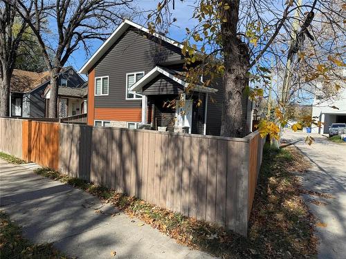 2 587 Tremblay Street, Winnipeg, MB - Outdoor