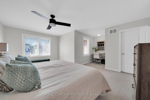 36-81 Valridge Drive, Hamilton, ON - Indoor Photo Showing Bedroom