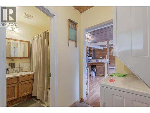 6116 Higgins Lake Road, Deka Lake / Sulphurous / Hathaway Lakes, BC - Indoor