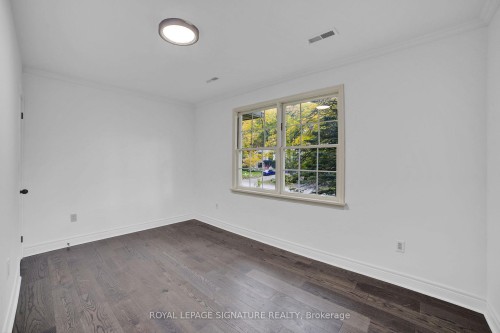 312 Dalewood Drive, Oakville, ON - Indoor Photo Showing Other Room