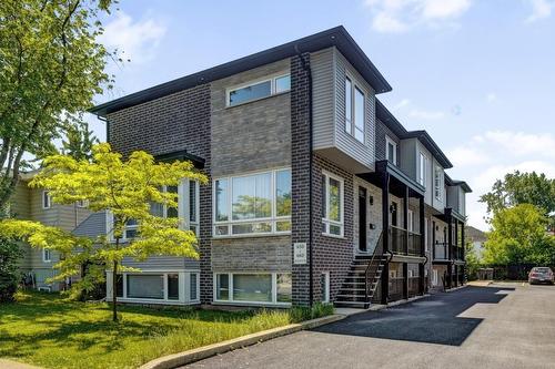 654 Rue Joliette  Longueuil (Le Vieux-Longueuil), QC J4K 4V5