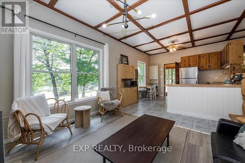 1867 Fraserburg Road, Bracebridge, ON - Indoor