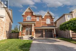36 CONNELL CRESCENT  Hamilton, ON L9C 0C8