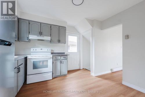 1728 Mckeown Avenue, North Bay, ON - Indoor Photo Showing Kitchen