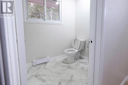 1728 Mckeown Avenue, North Bay, ON - Indoor Photo Showing Bathroom