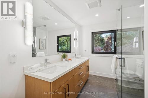 1688 Missenden Crescent, Mississauga, ON - Indoor Photo Showing Bathroom