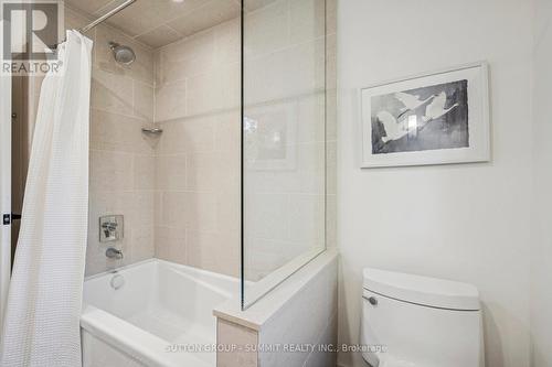 1688 Missenden Crescent, Mississauga, ON - Indoor Photo Showing Bathroom